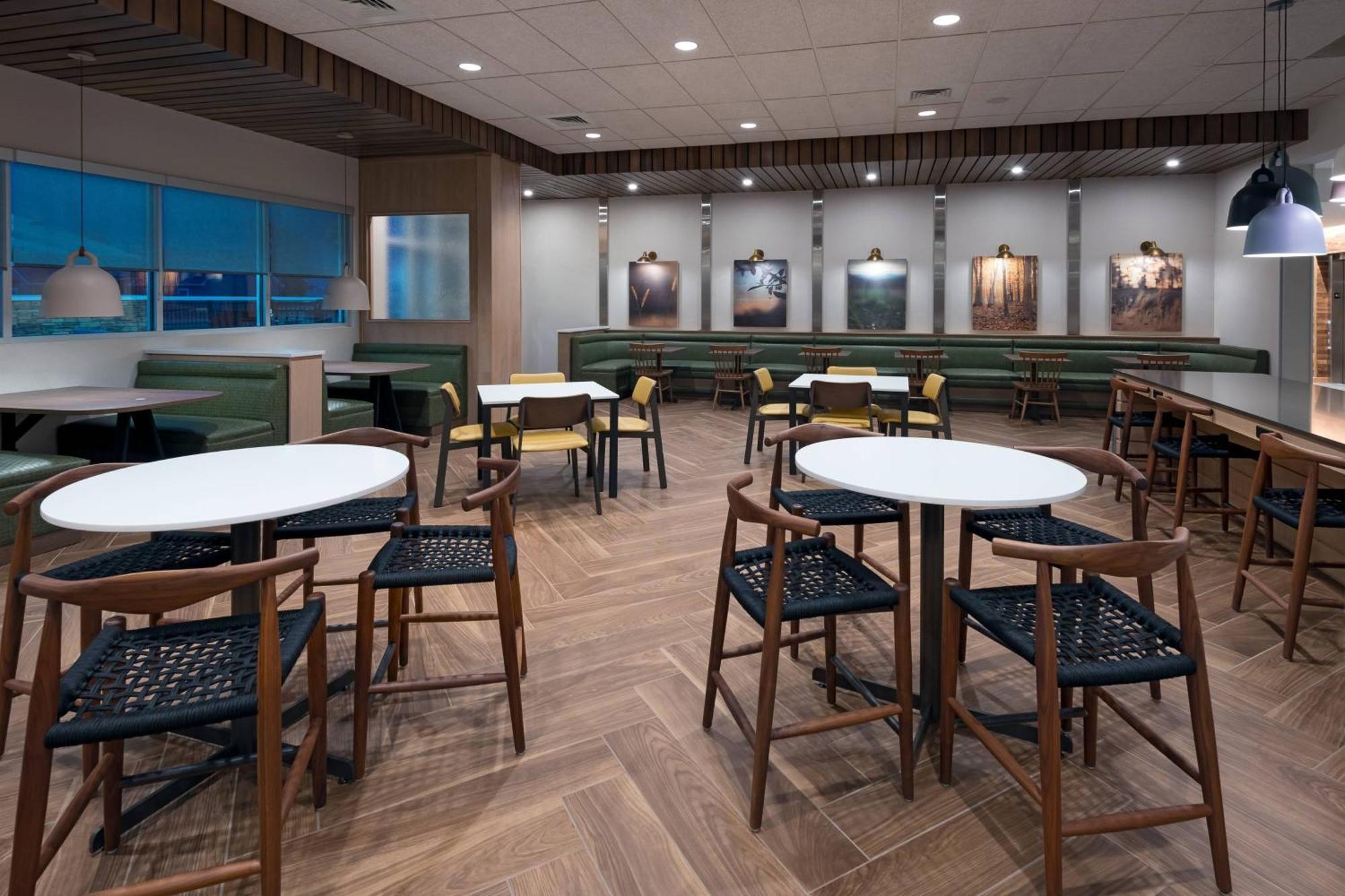夏洛特梦露万豪万枫套房酒店 门罗 外观 照片